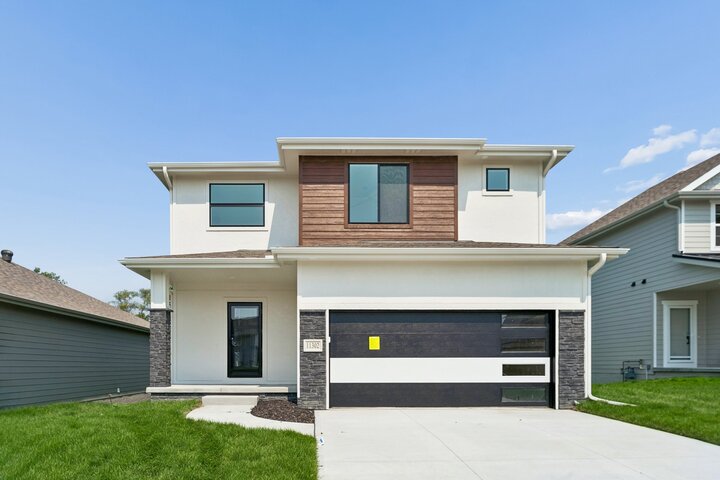 11302 Portage Circle Image