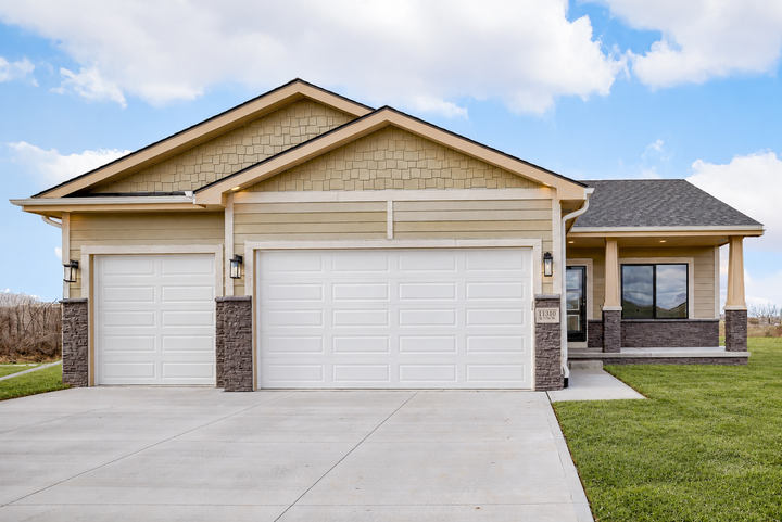 11310 Portage Circle Image