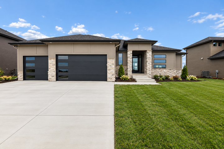 3812 Prairie Breeze Image