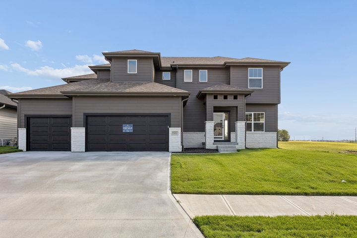 6327 N. 207th Street Image