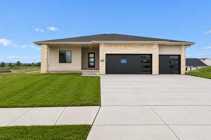 8815 Legacy Street Image
